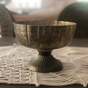 Brass centerpiece vase